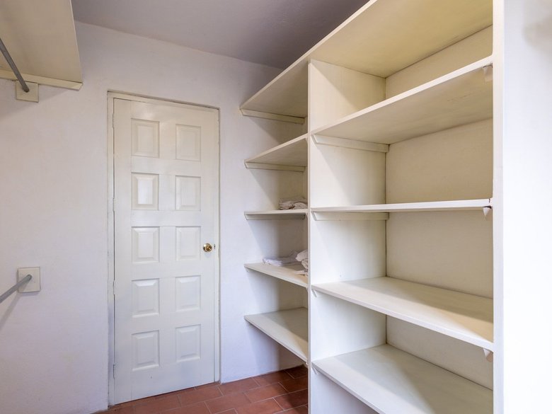 Santo Domingo Condo 9C — 10 photos