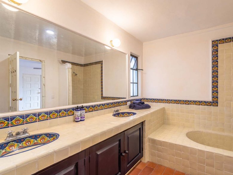 Santo Domingo Condo 9C — 9 photos