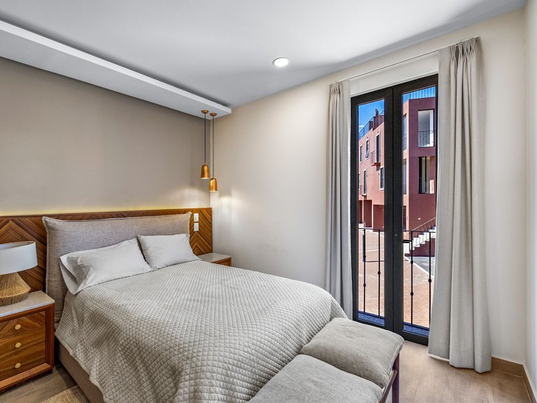 Barrio Santo 9C — 9 photos