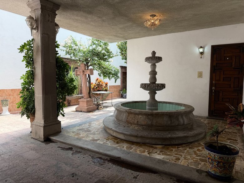 Casa Naranjo — 27 photos