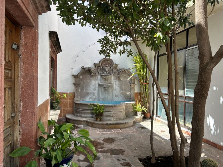 Casa Naranjo — 13 photos