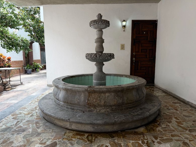 Casa Naranjo — 28 photos