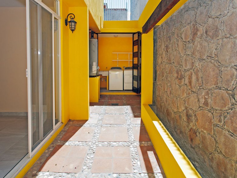 Casa Lucero 17A in La Lejona for sale in San Miguel de Allende — 9 photos