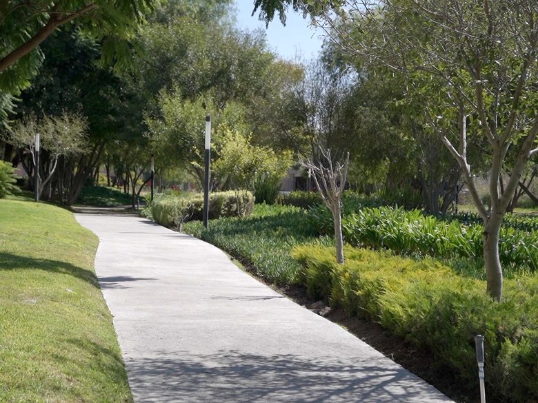 Lote 4 Campanas — 8 photos