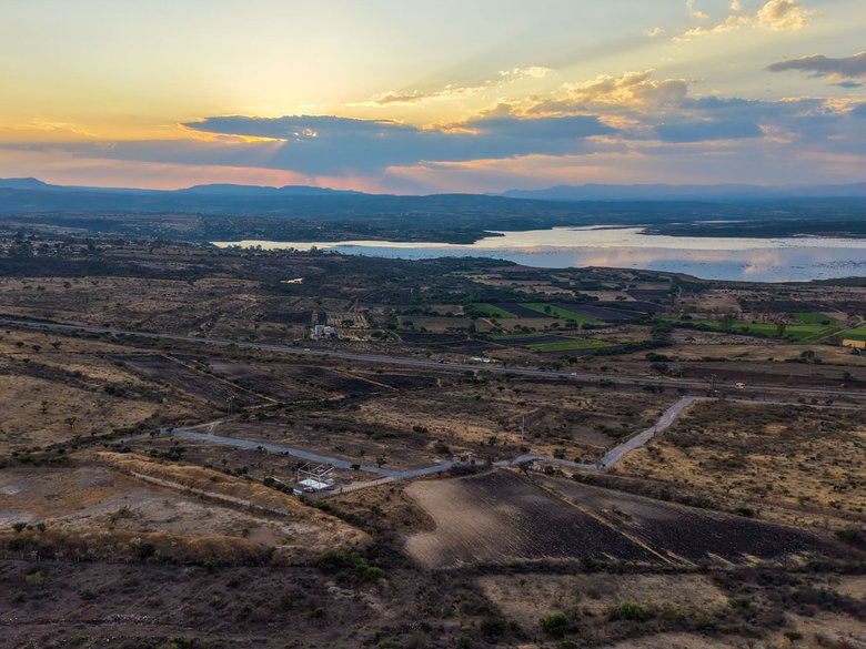 AUREA SUNSETS LOTE 1 — 14 photos