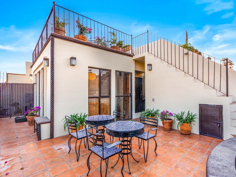 Casa Maria — 28 photos