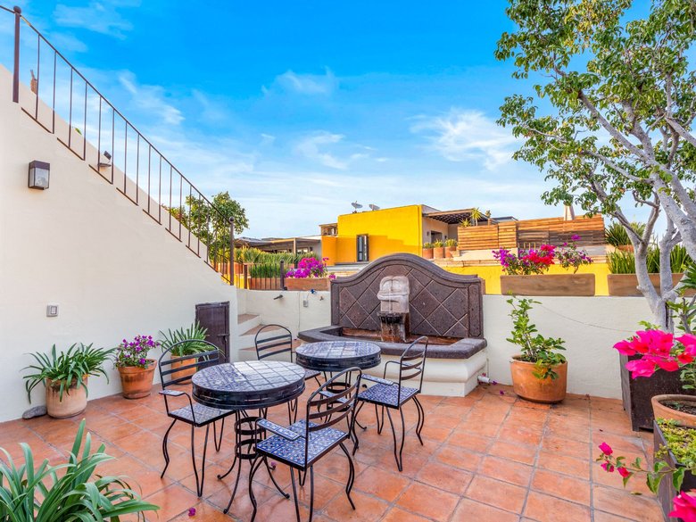 Casa Maria — 27 photos