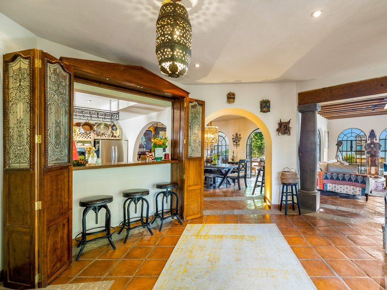 Casa Colonial Eclectica — 8 photos