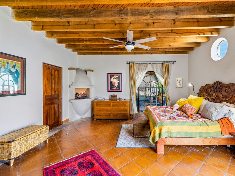 Casa Colonial Eclectica — 31 photos