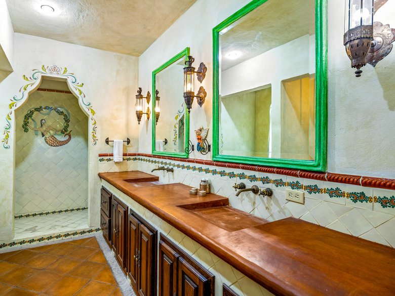 Casa Colonial Eclectica — 18 photos