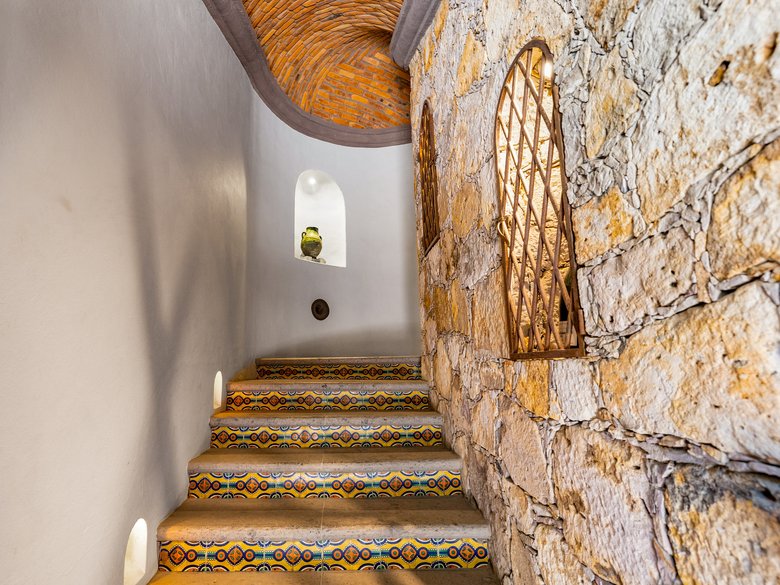 Casa Colonial Eclectica — 5 photos