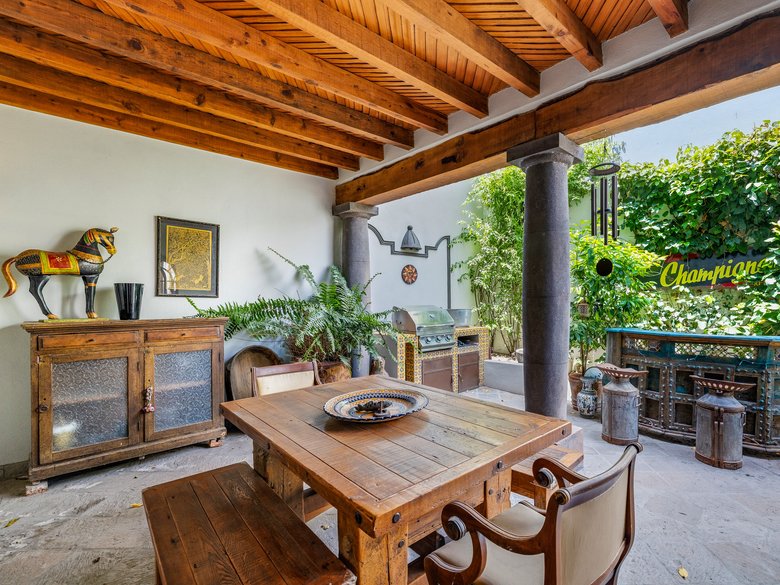 Casa Colonial Eclectica — 3 photos