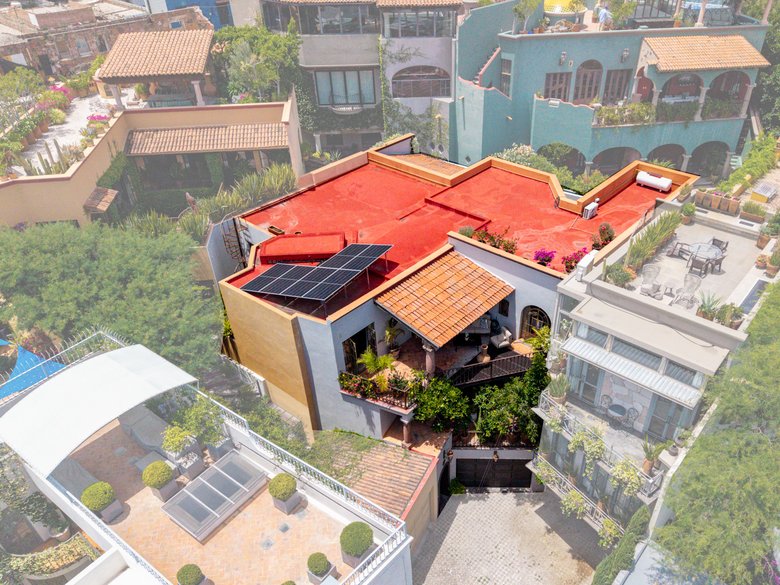 Casa Colonial Eclectica — 40 photos