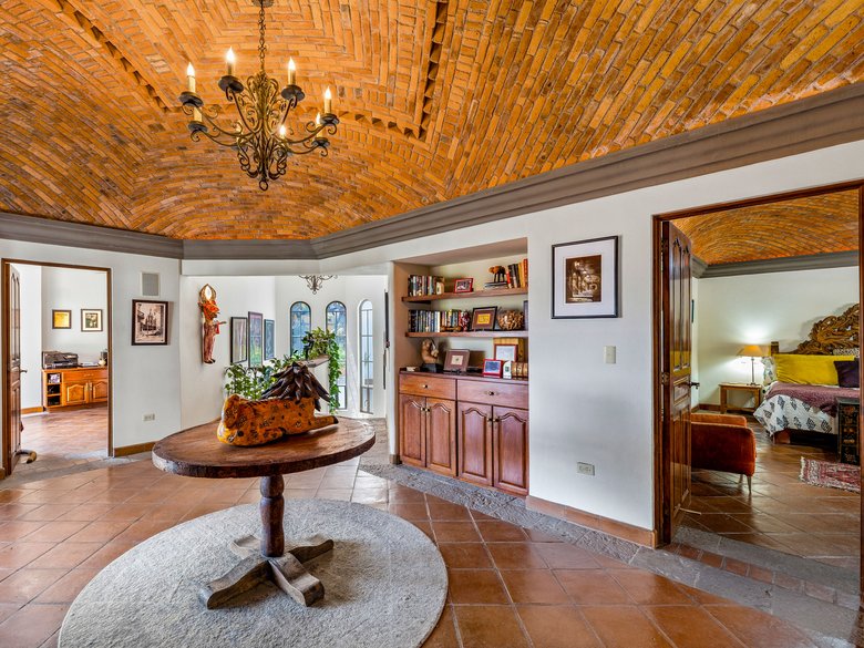 Casa Colonial Eclectica — 21 photos