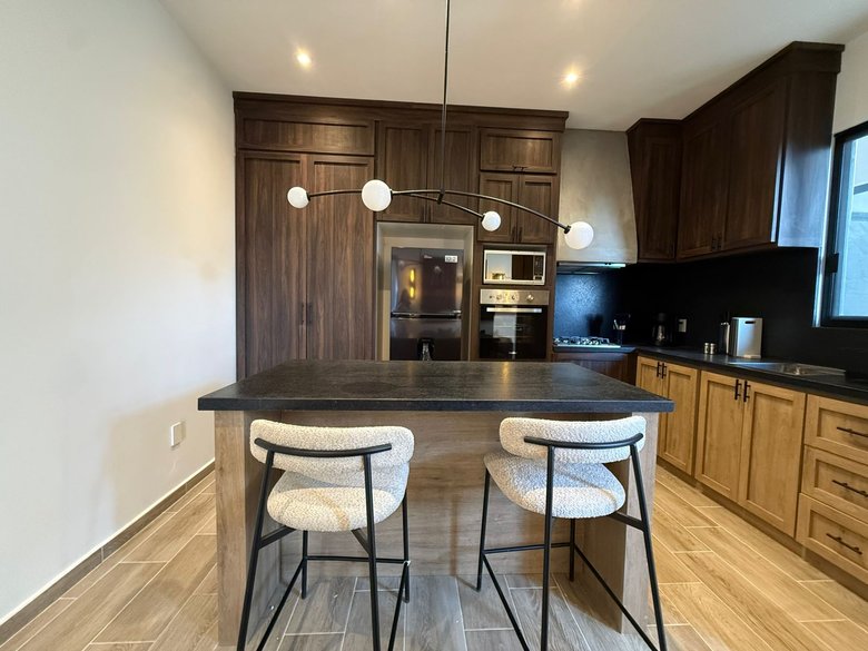 Modern & cozy apartment in Narcisa – Simple living with style (Level 2) — 2 photos