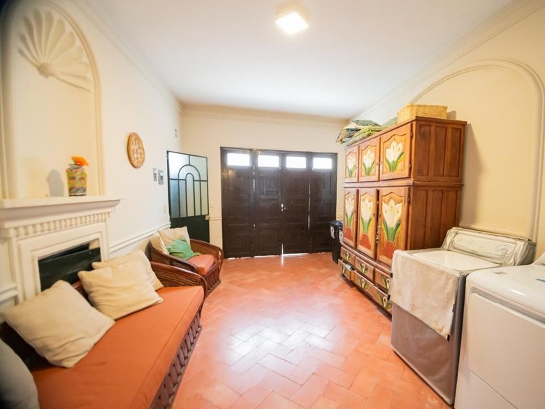 CASA RELOX — 20 photos