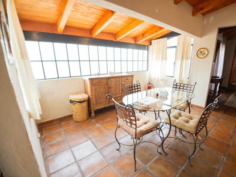 CASA RELOX — 8 photos