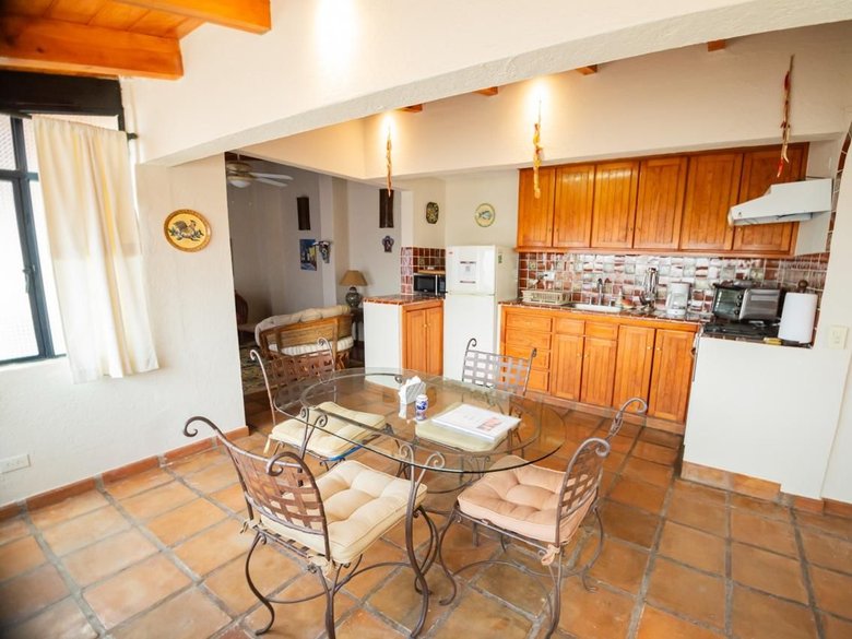 CASA RELOX — 1 photos