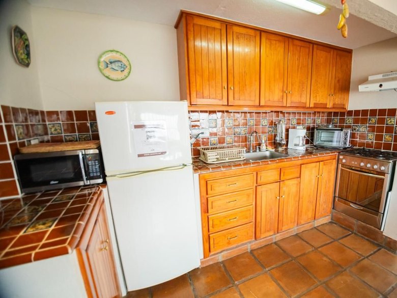 CASA RELOX — 6 photos