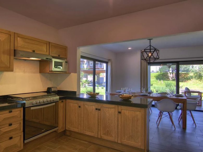 Modern Harmonious Home for Rent in La Escondida – 3 Bedrooms with Terrace — 5 photos