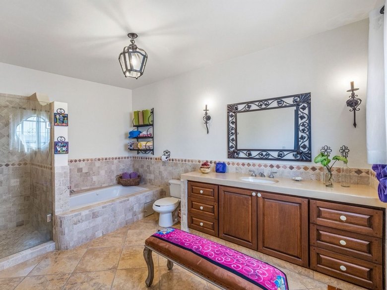Villa Siqueiros — 21 photos