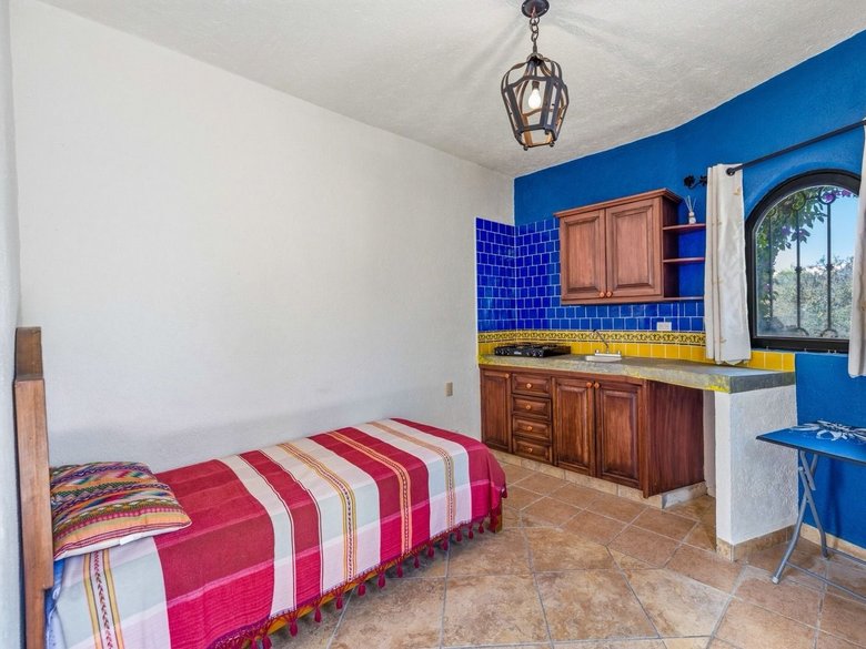 Villa Siqueiros — 30 photos