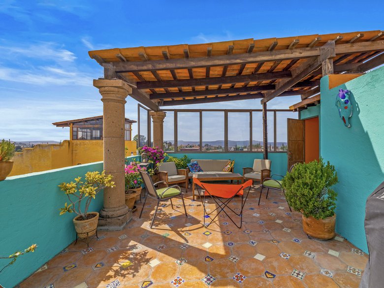 Casa Maxine , charming Mexican -style home located in Colonia Independencia  — 25 photos