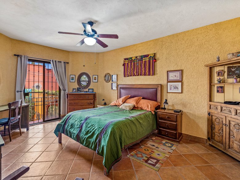 Casa Maxine , charming Mexican -style home located in Colonia Independencia  — 21 photos