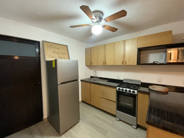 Oportunidad de Inversión en San Miguel de Allende | Casa en Venta en Zona de Aguas Termales con Alta — 17 photos