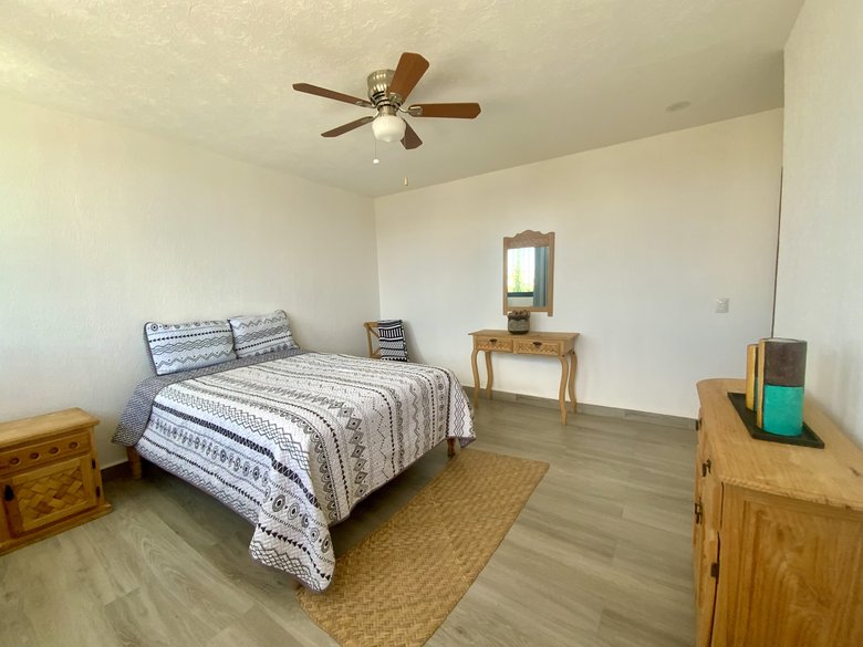 Oportunidad de Inversión en San Miguel de Allende | Casa en Venta en Zona de Aguas Termales con Alta — 6 photos