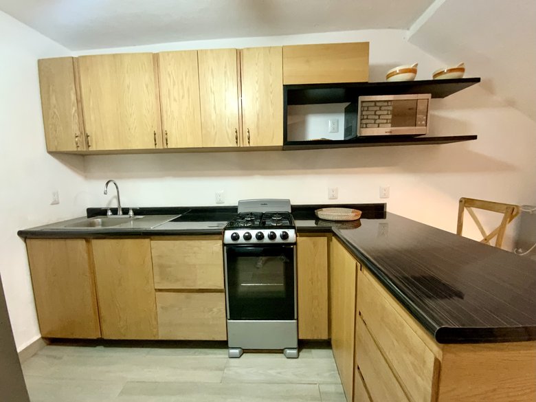 Oportunidad de Inversión en San Miguel de Allende | Casa en Venta en Zona de Aguas Termales con Alta — 15 photos