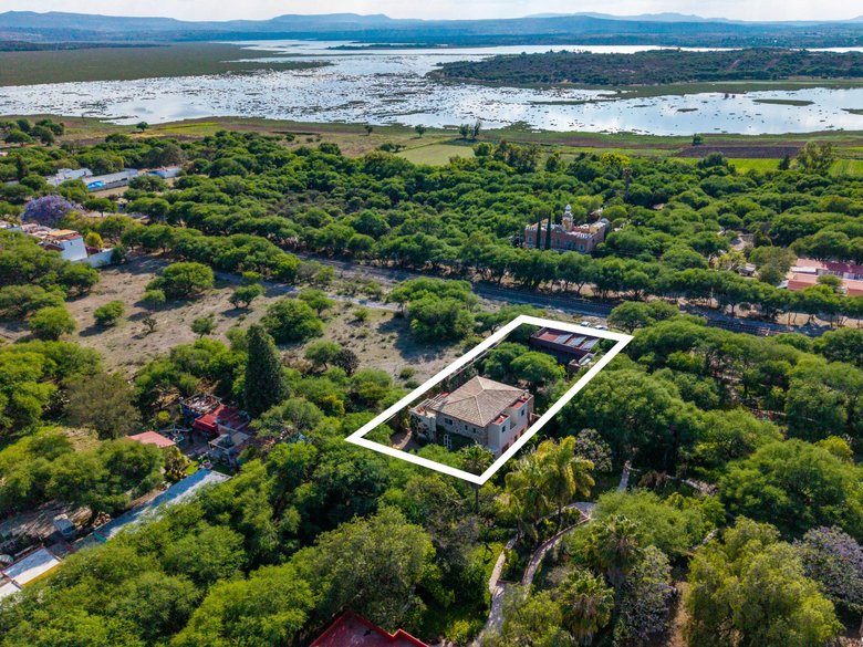 Casa Coloquios — 10 photos