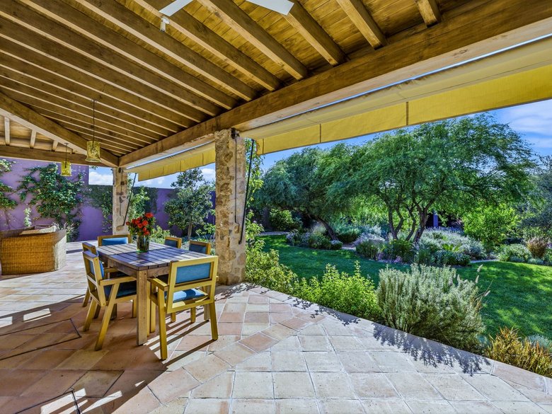 Casa Coloquios — 2 photos
