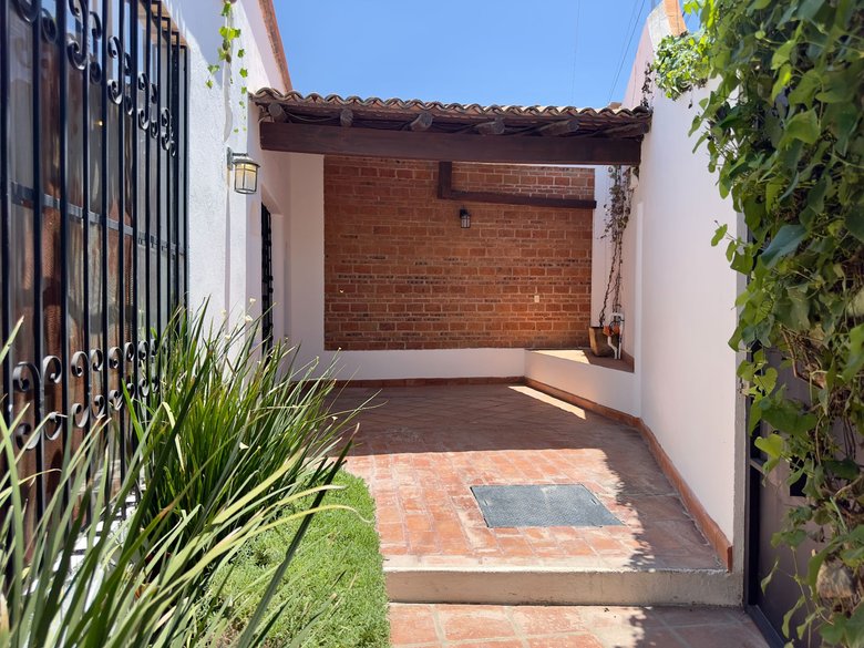 Casa San Miguelito del Lago — 2 photos