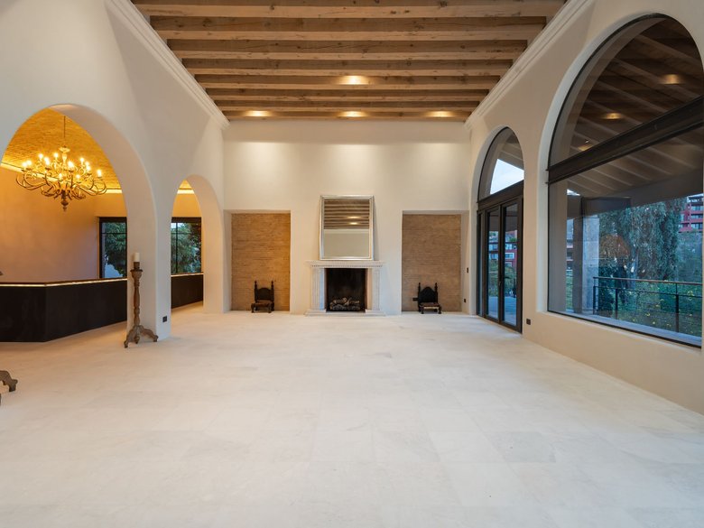 Casa Fuentes — 4 photos