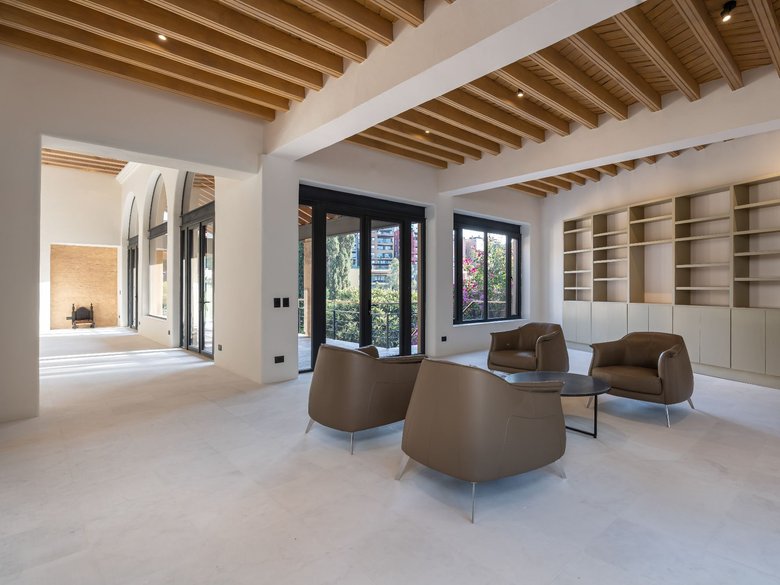 Casa Fuentes — 10 photos
