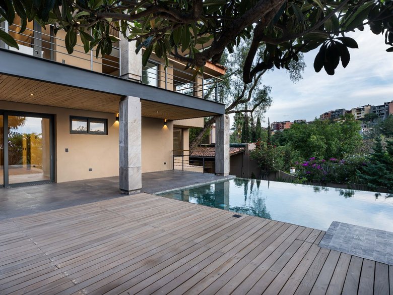 Casa Fuentes — 23 photos