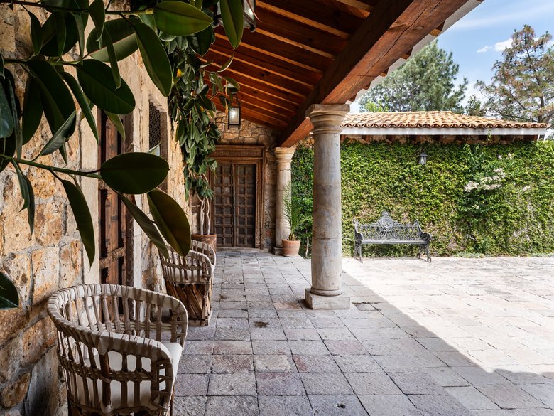 Villa Toscana — 28 photos