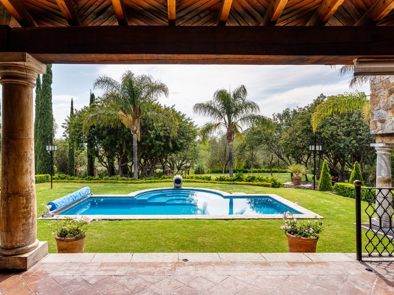 Villa Toscana — 22 photos