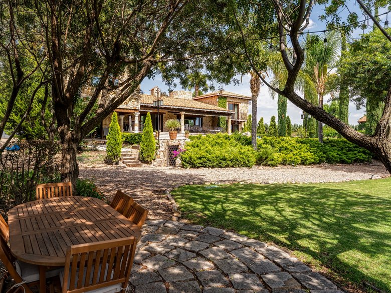 Villa Toscana — 27 photos