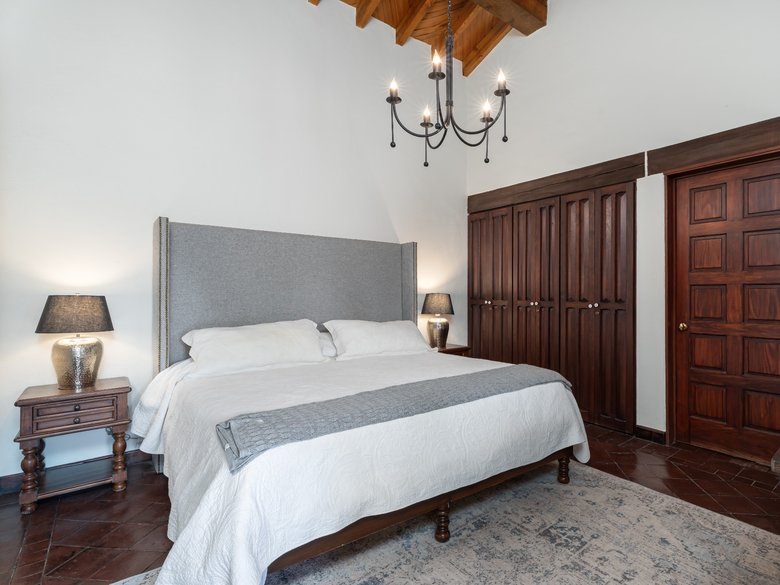 Villa Toscana — 29 photos