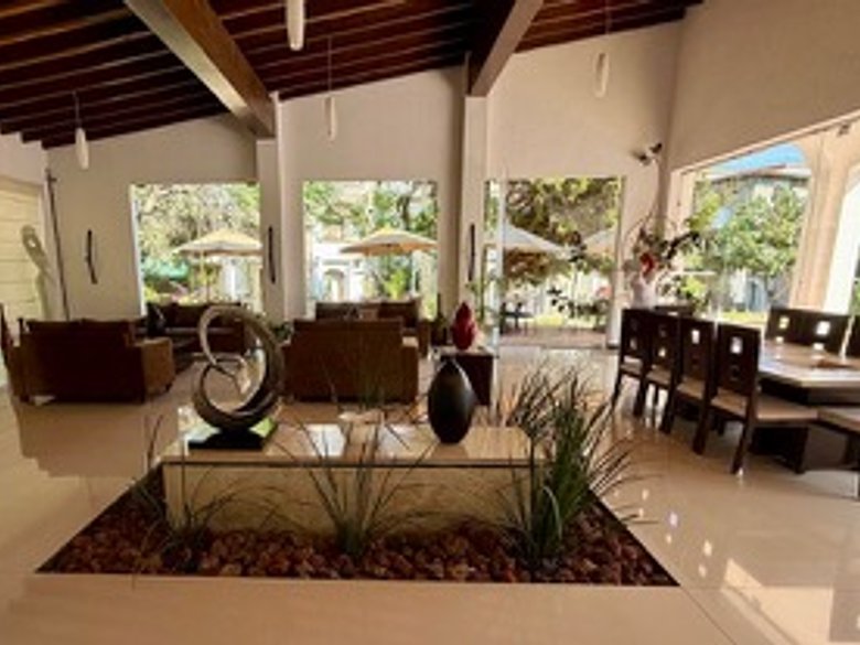 Beautiful condo with a rooftop terrace in a gated community. — 35 photos