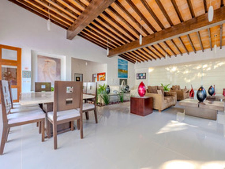 Beautiful condo with a rooftop terrace in a gated community. — 25 photos