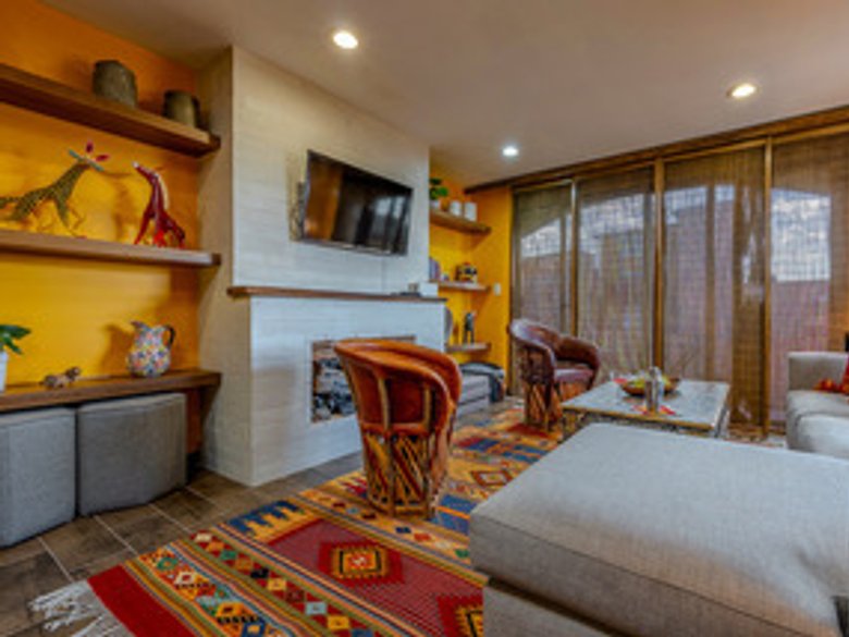 Beautiful condo with a rooftop terrace in a gated community. — 15 photos