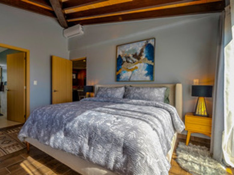 Beautiful condo with a rooftop terrace in a gated community. — 8 photos