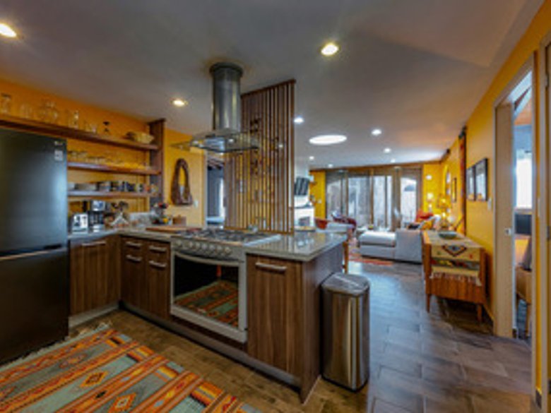 Beautiful condo with a rooftop terrace in a gated community. — 19 photos