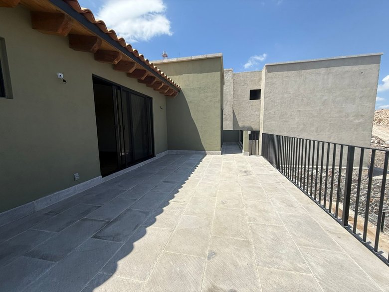 Pre-Sale Development with Panoramic Views at Cerro de las 3 Cruces — 10 photos