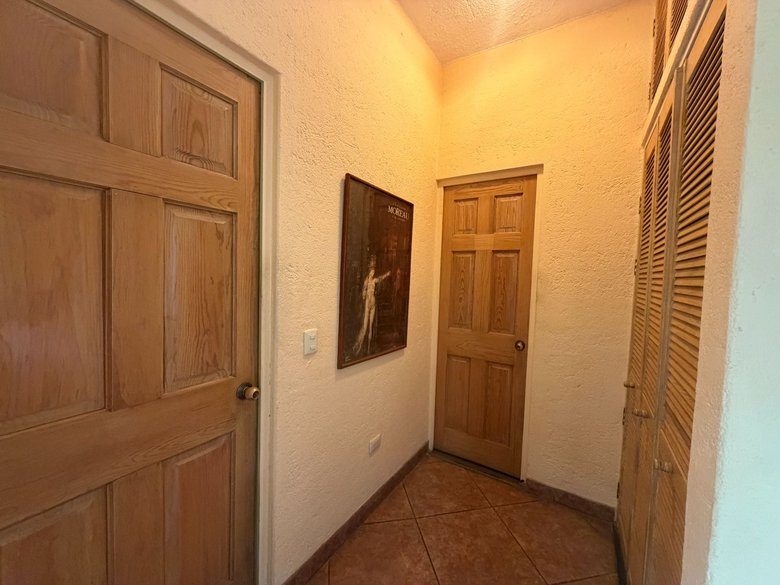 Casa Clinton — 9 photos