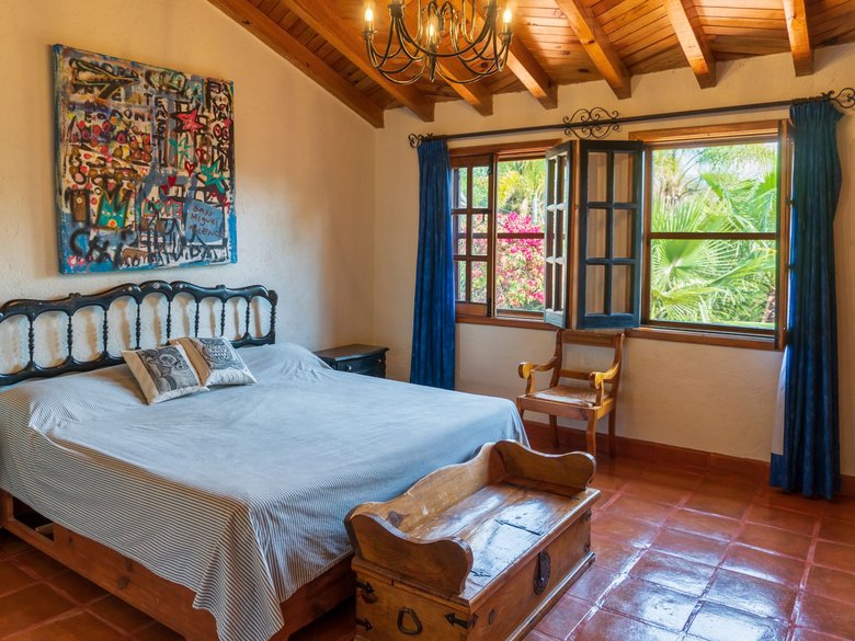 Casa Escondida — 18 photos