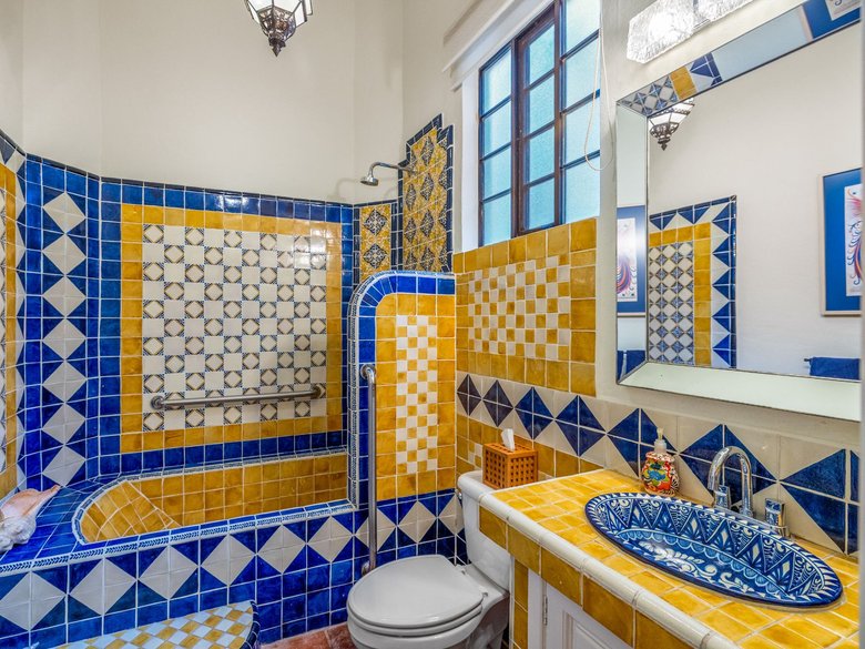 Casa Preciosa — 16 photos